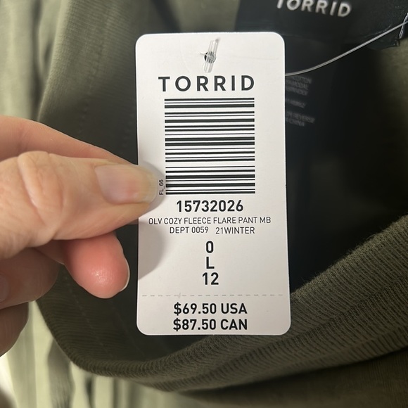 NWT TORRID Olive Green Cozy Fleece Flare Sweat Pants Size 0/Large - Picture 8 of 11